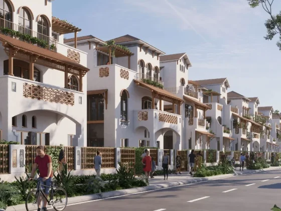 Khu biệt thự ven biển Blanca City mang đậm nét kiến trúc Đông - Tây, tạo nên không gian sống hiện đại và sang trọng.